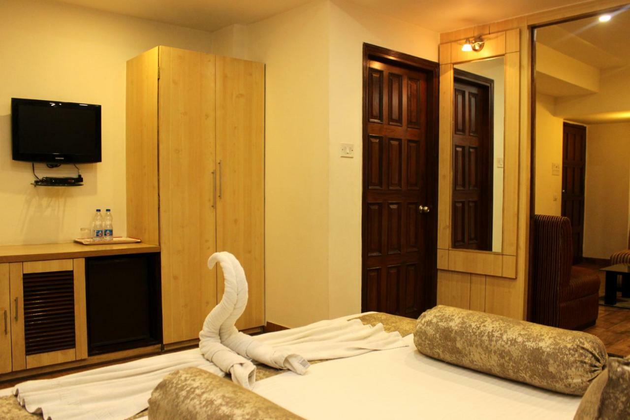 The Pearl Hotel Kolkata Eksteriør bilde